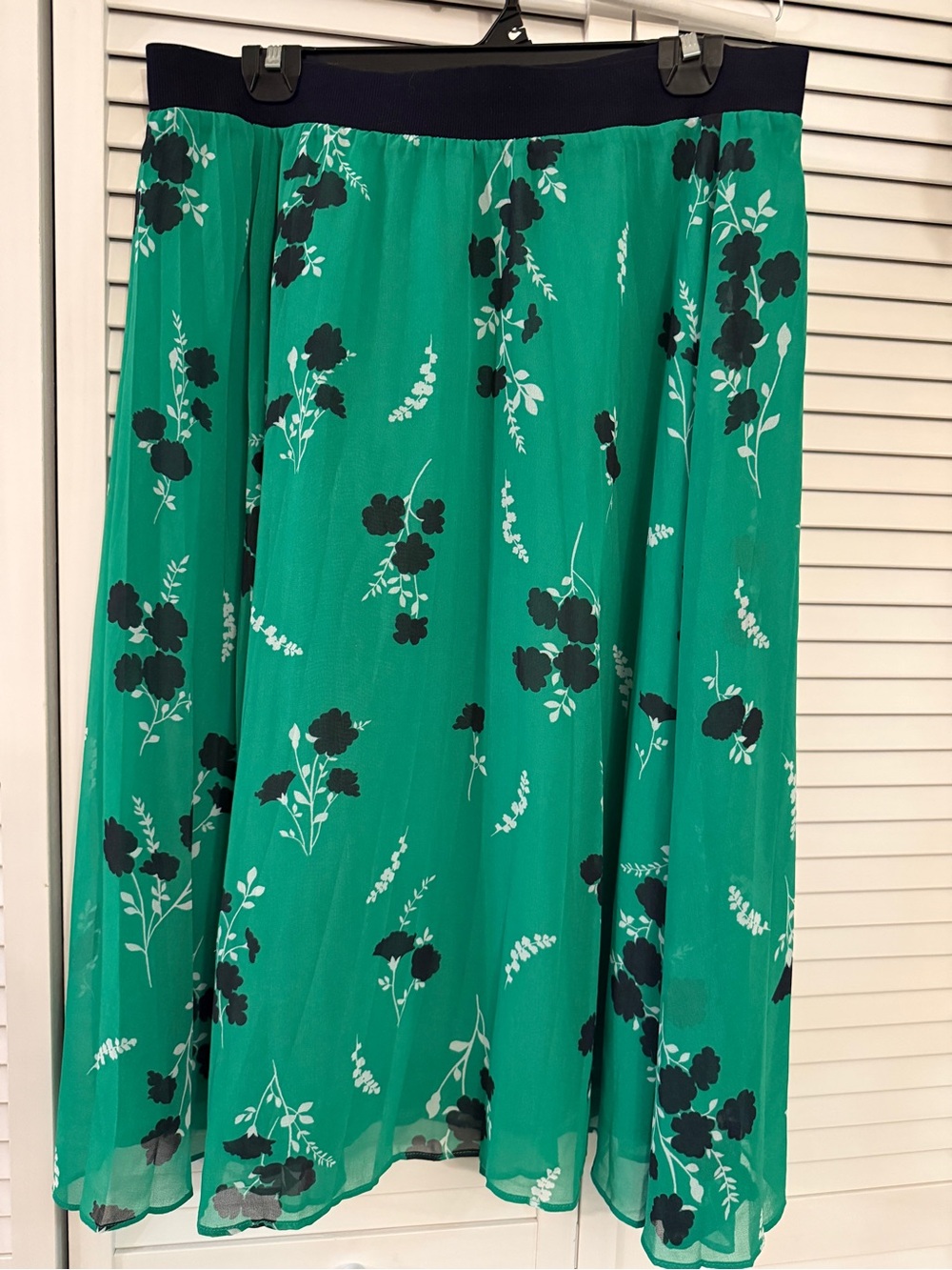 Ann Taylor Green Floral Midi Sheer Overlay Skirt